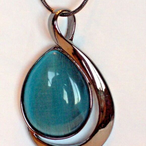 Lia Sophia Pendant Necklace, Cat's Eye,16-19", NWOT - Picture 3 of 11